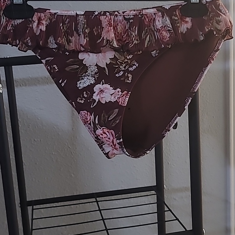 H&M BATH  BOTTOMS